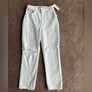 Abercrombie & Fitch 90’s Straight Ultra High Rise Jean
